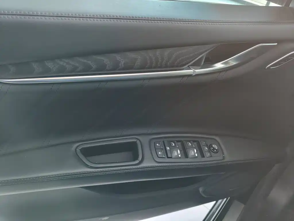 Maserati Ghibli — фото 6