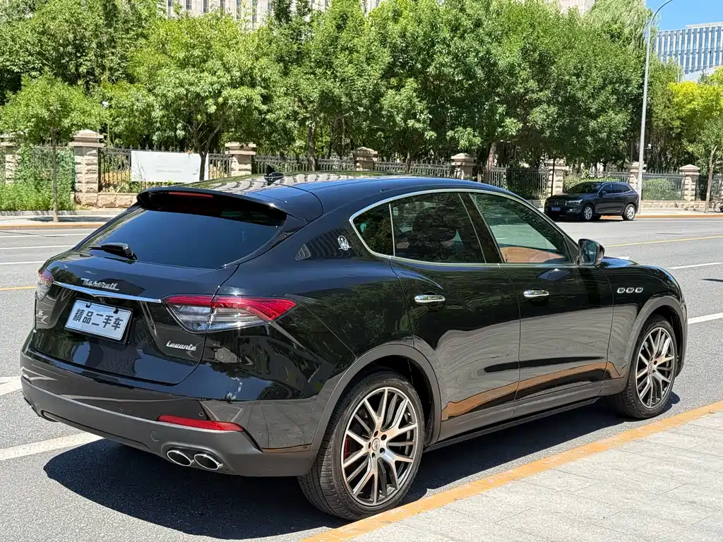 Maserati Levante — фото 5