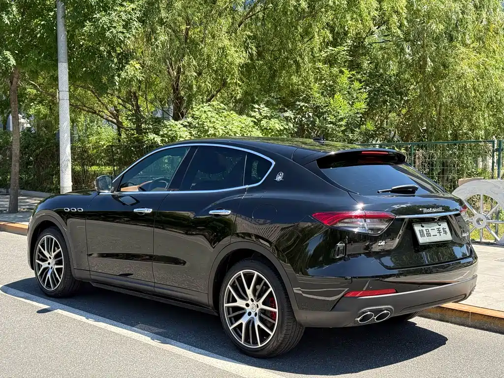 Maserati Levante — фото 6