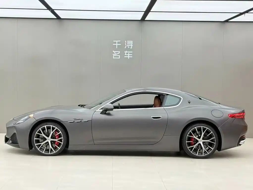 Maserati GranTurismo — фото 3