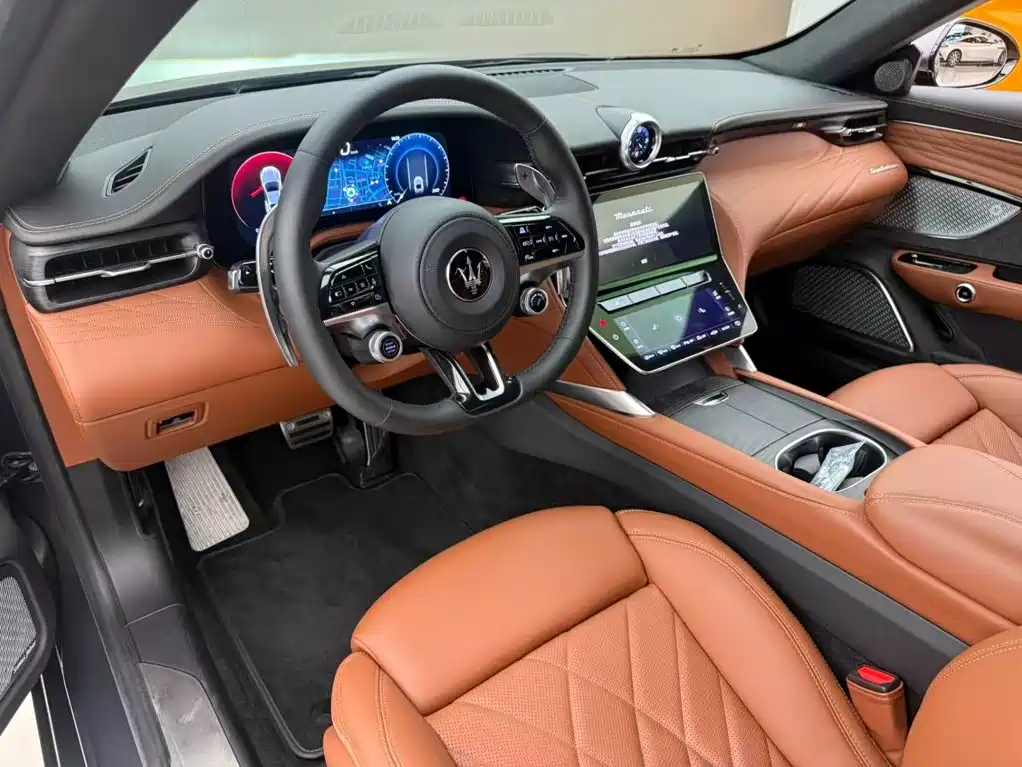 Maserati GranTurismo — фото 4
