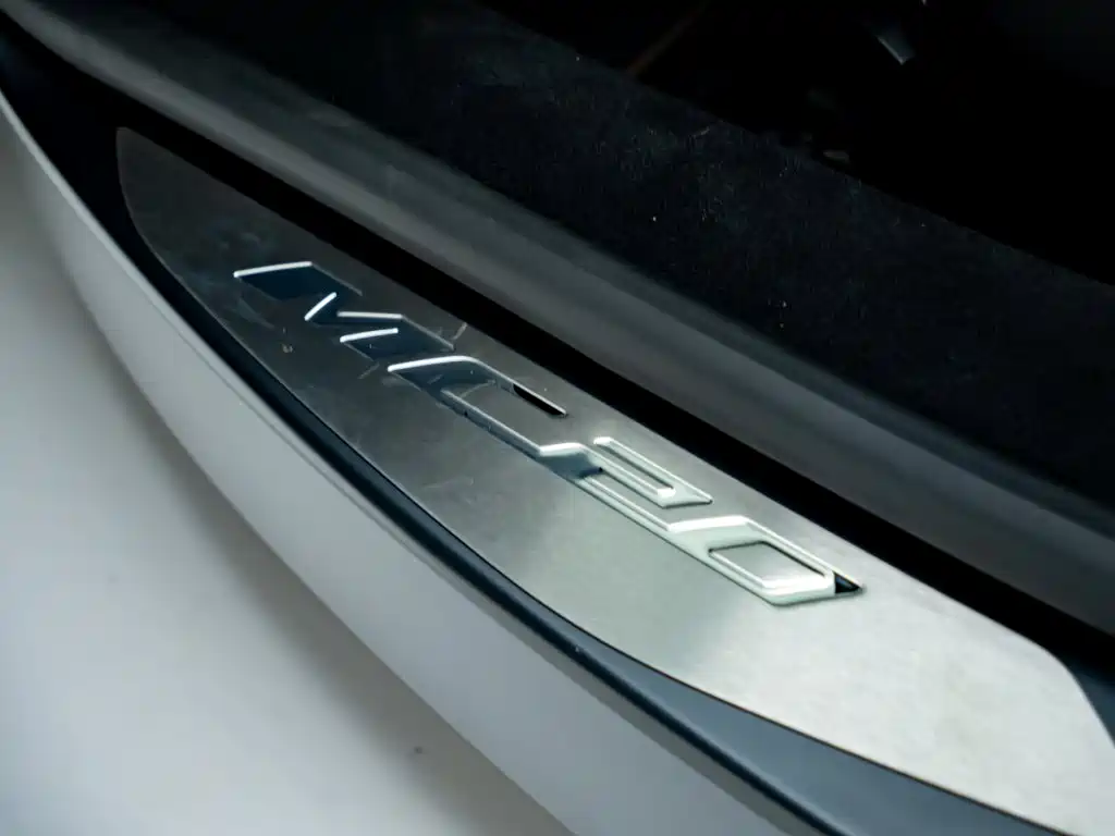 Maserati MC20 — фото 19