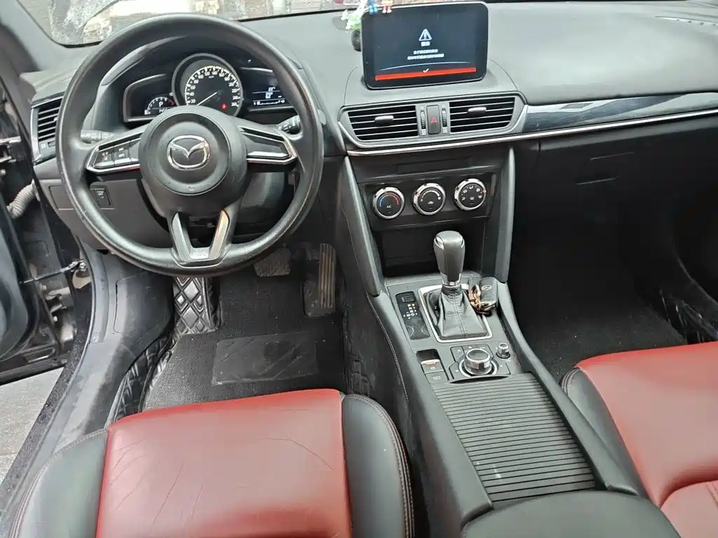 Mazda CX-4 — фото 10