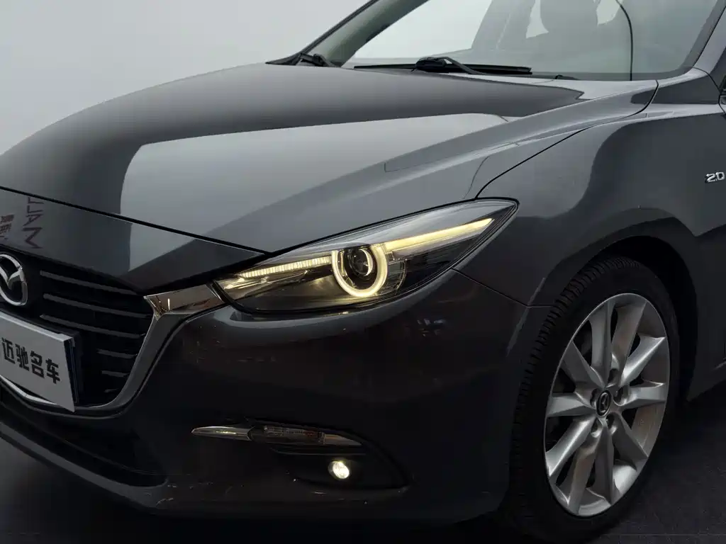 Mazda 3 Axela — фото 7