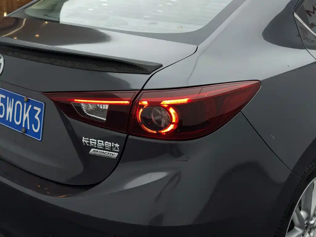 Mazda 3 Axela — фото 8