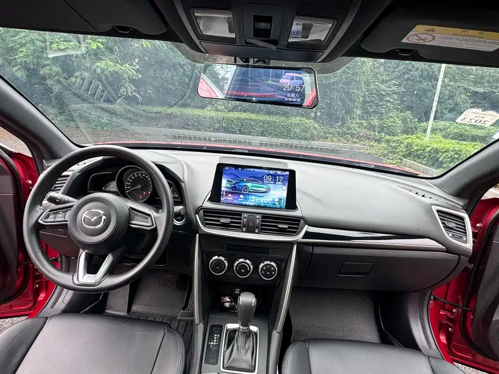 Mazda CX-4 — фото 10