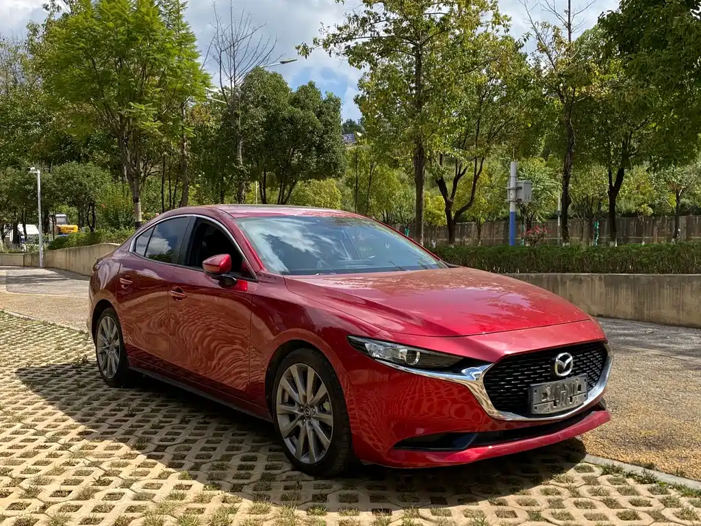 Mazda 3 Axela — фото 3