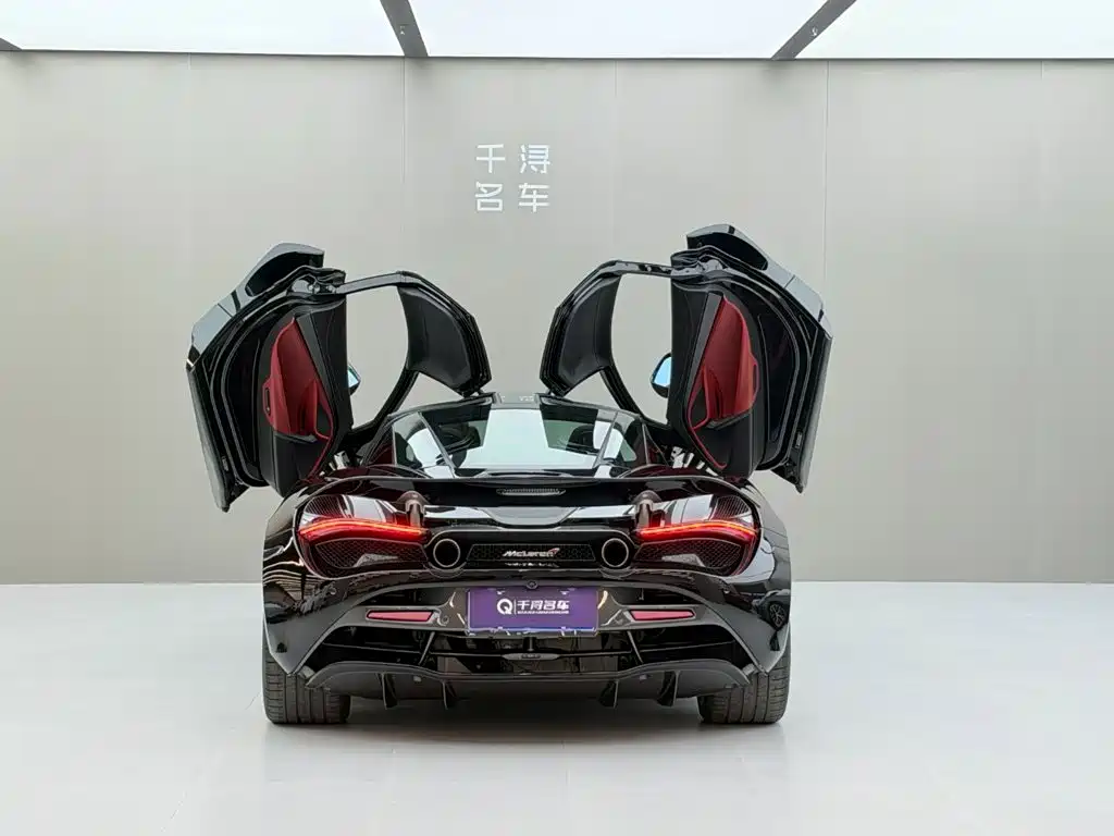 McLaren 720S — фото 15