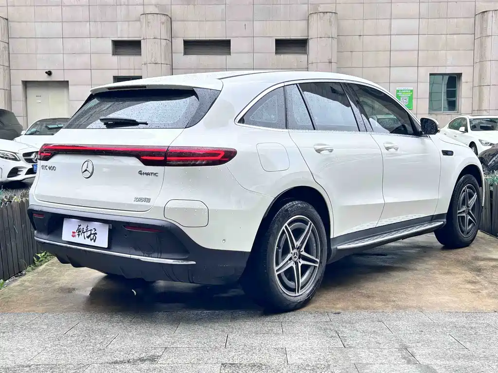 Mercedes-Benz EQC — фото 3