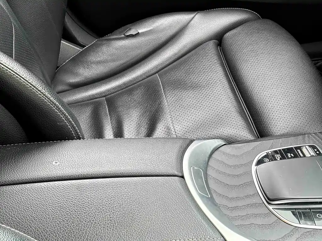 Mercedes-Benz C-Class — фото 7