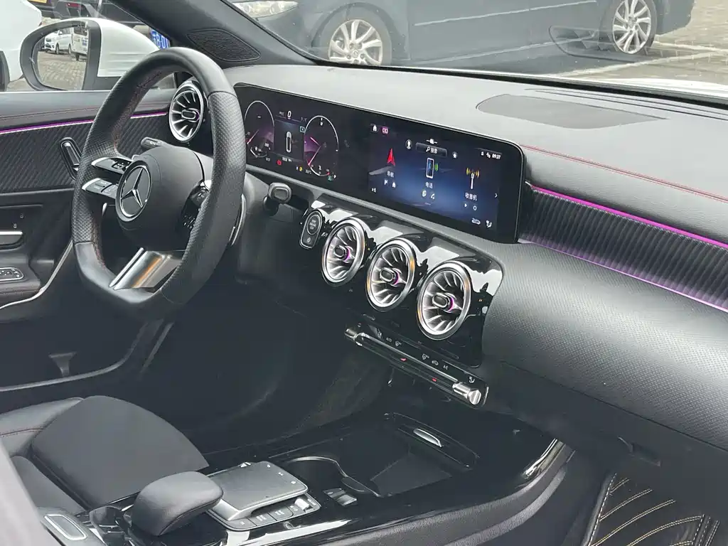 Mercedes-Benz A-Class — фото 10