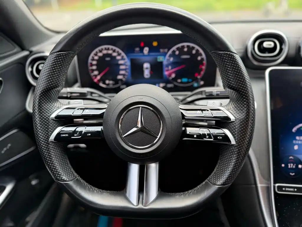 Mercedes-Benz C-Class — фото 14