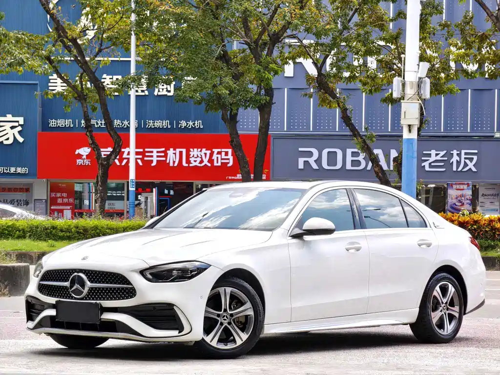Mercedes-Benz C-Class — фото 10