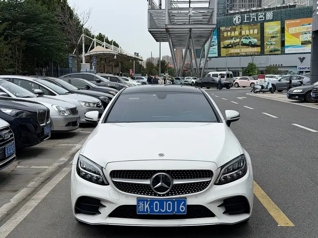 Mercedes-Benz C-Class (Import) — фото 2