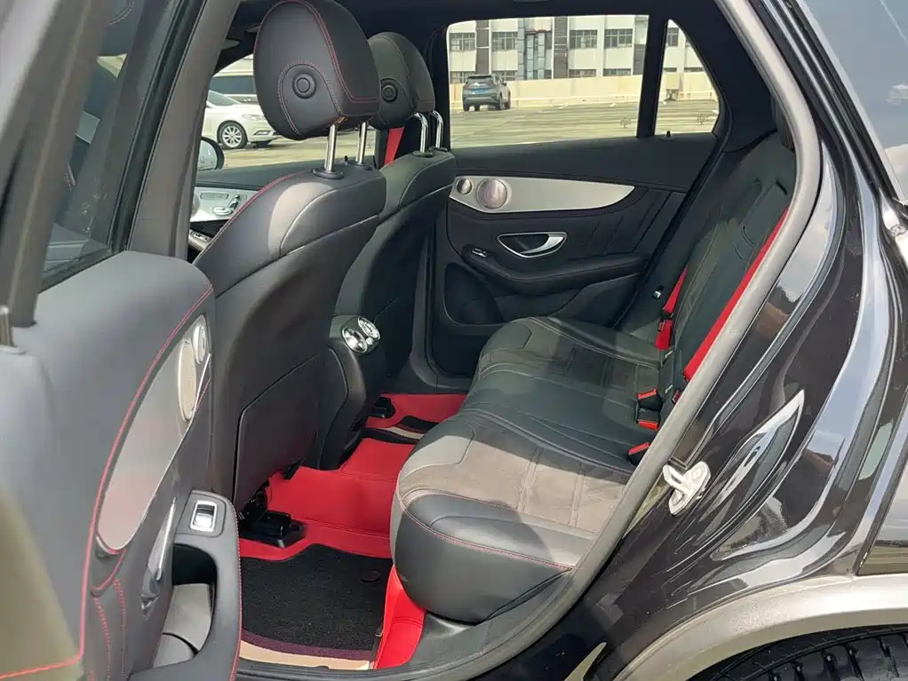 Mercedes-Benz GLC AMG — фото 14