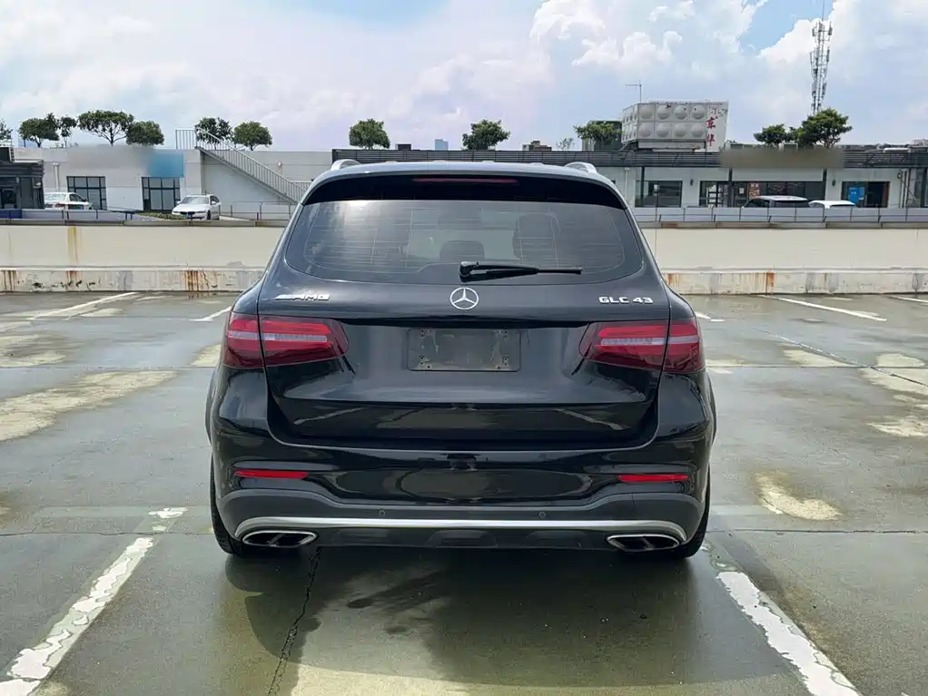 Mercedes-Benz GLC AMG — фото 4