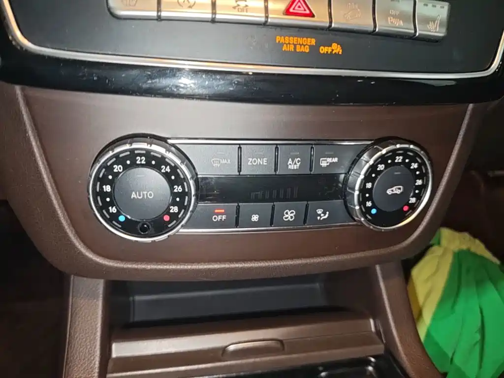 Mercedes-Benz GLE (Import) — фото 13
