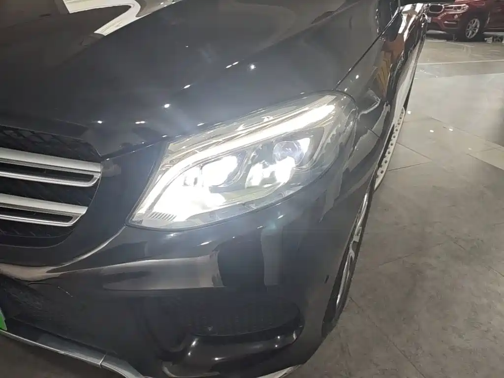 Mercedes-Benz GLE (Import) — фото 24