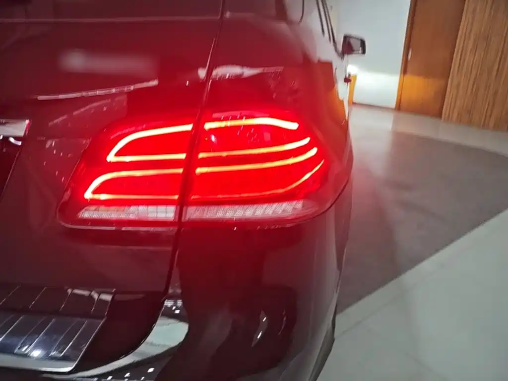 Mercedes-Benz GLE (Import) — фото 8