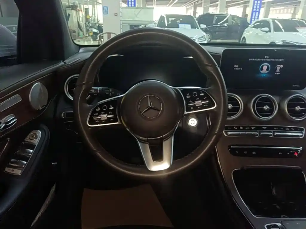 Mercedes-Benz GLC — фото 11