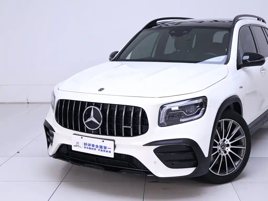 Mercedes-Benz GLB AMG — фото 3