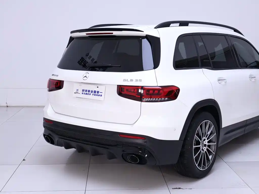 Mercedes-Benz GLB AMG — фото 8