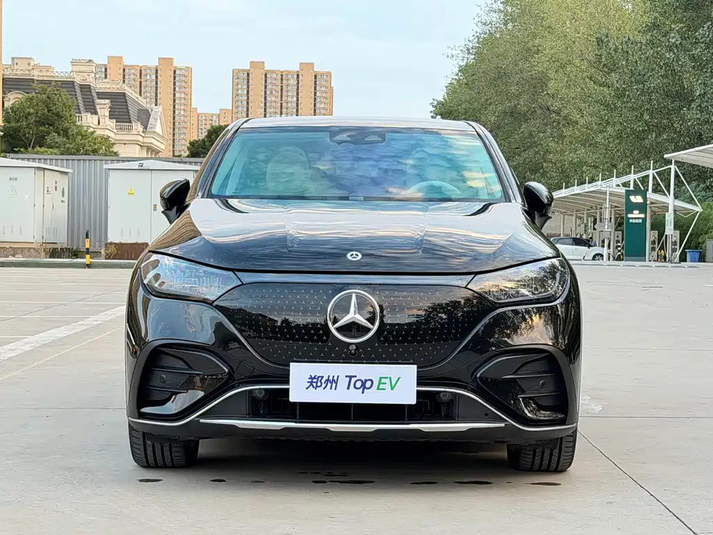 Mercedes-Benz EQE SUV — фото 2