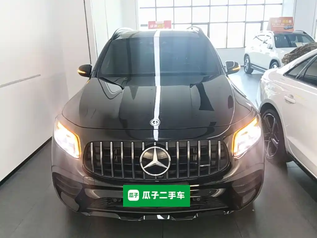 Mercedes-Benz GLB AMG — фото 3