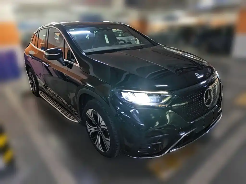 Mercedes-Benz EQE SUV — фото 6