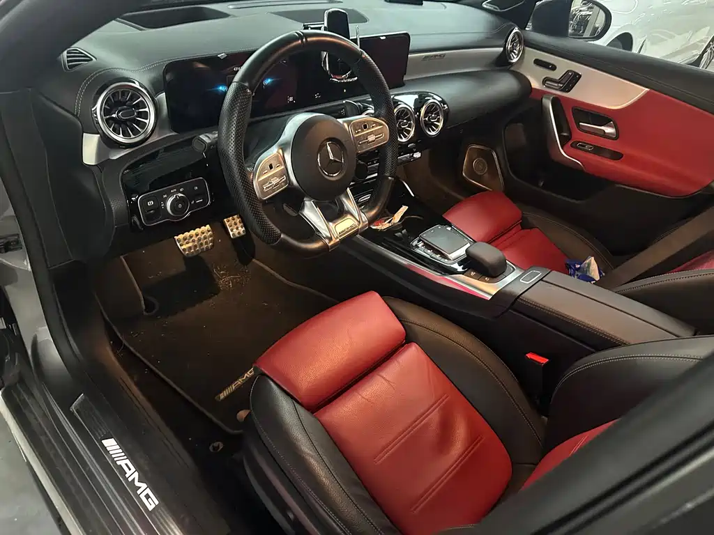 Mercedes-Benz CLA AMG — фото 6