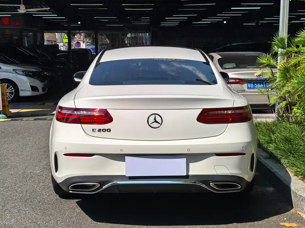 Mercedes-Benz E-Class (Import) — фото 4