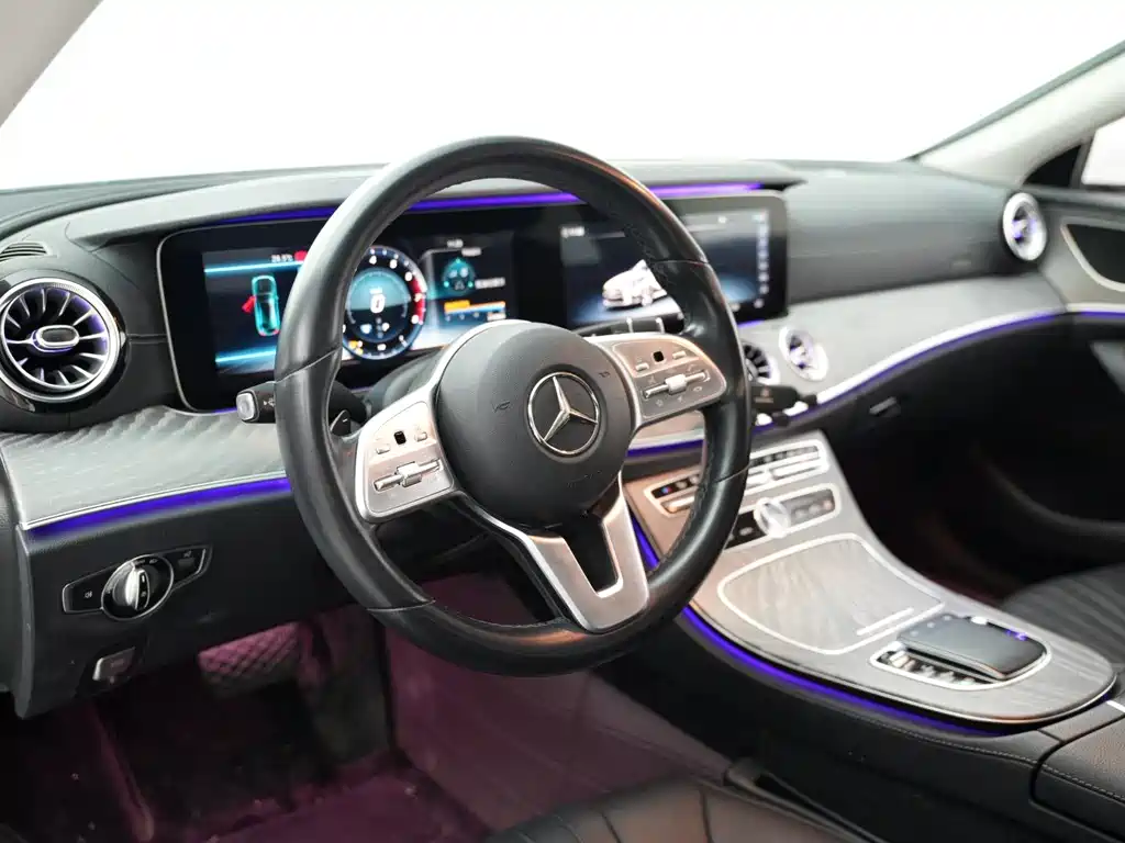 Mercedes-Benz CLS — фото 6