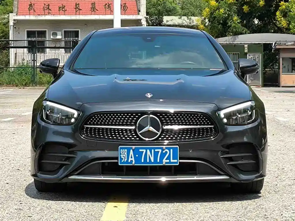 Mercedes-Benz E-Class (Import) — фото 2