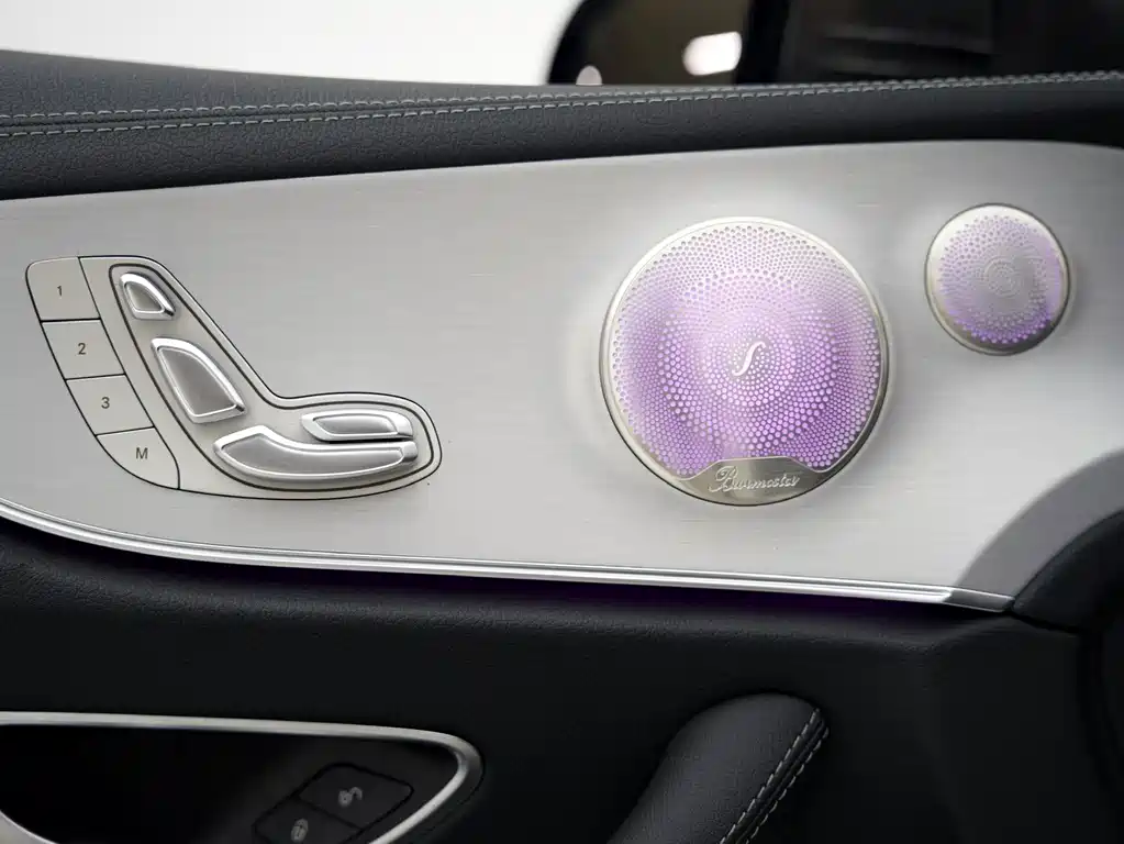 Mercedes-Benz E-Class (Import) — фото 11