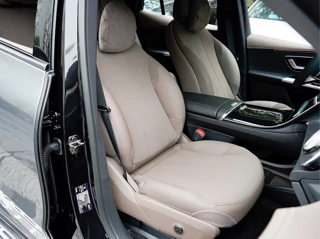 Mercedes-Benz EQE SUV — фото 19