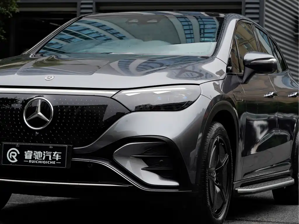 Mercedes-Benz EQE SUV — фото 7