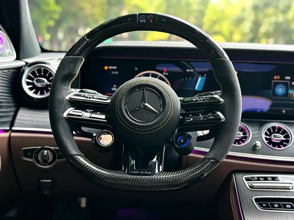 Mercedes-Benz E-Class — фото 5