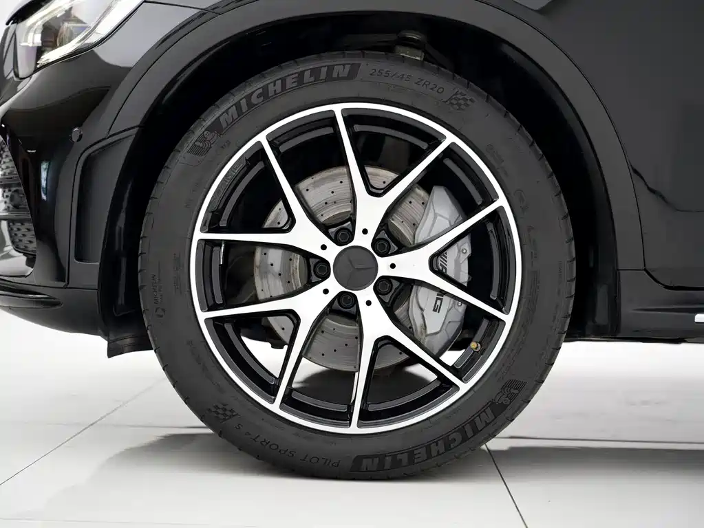 Mercedes-Benz GLC Coupe AMG — фото 21