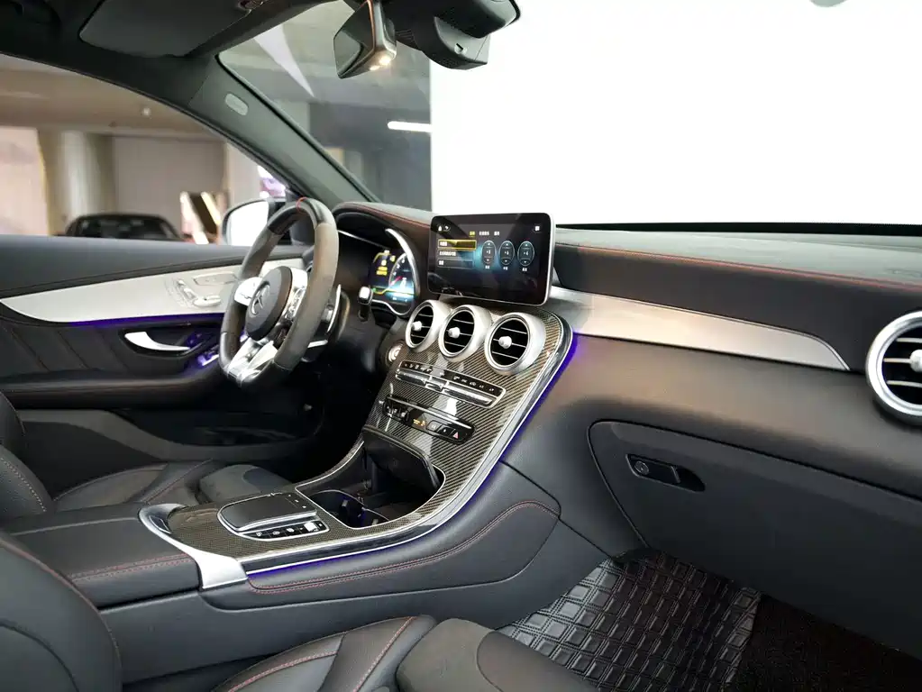 Mercedes-Benz GLC Coupe AMG — фото 7