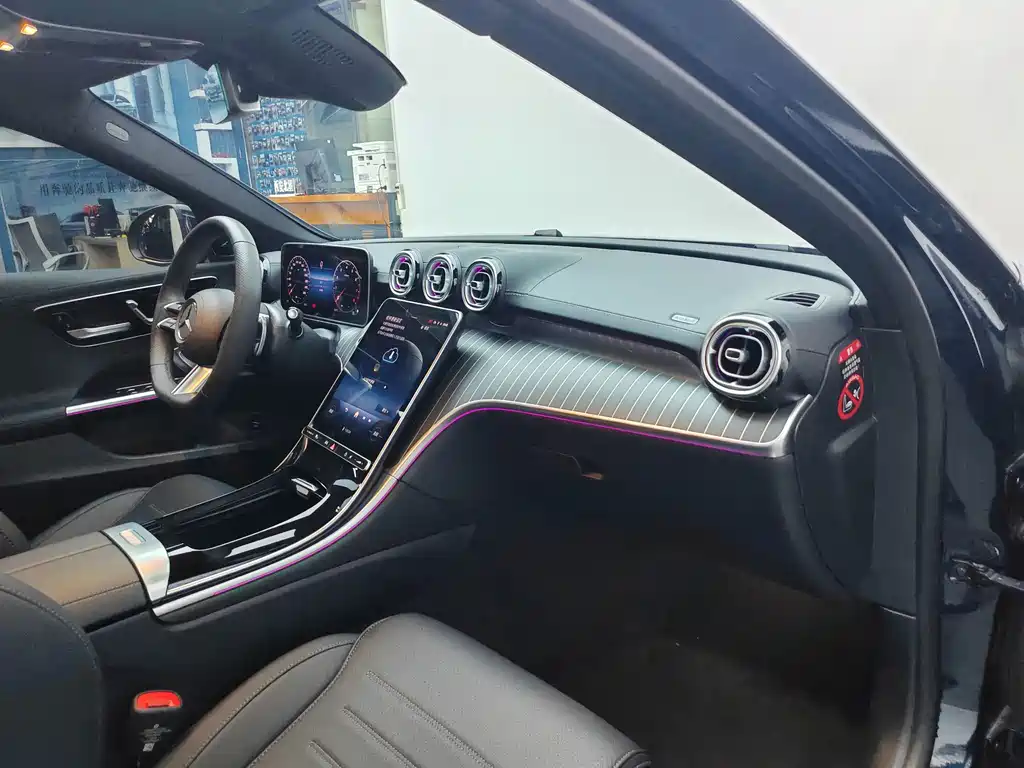 Mercedes-Benz C-Class — фото 14