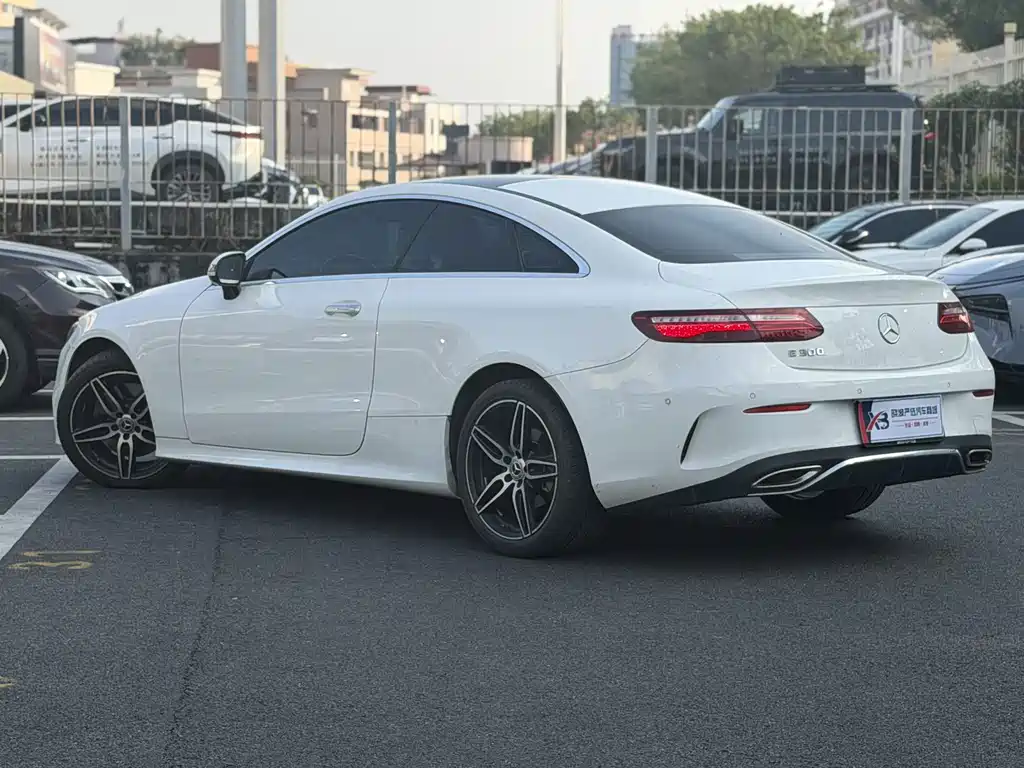 Mercedes-Benz E-Class (Import) — фото 5
