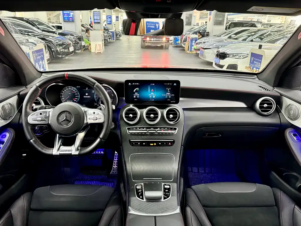 Mercedes-Benz GLC AMG — фото 9