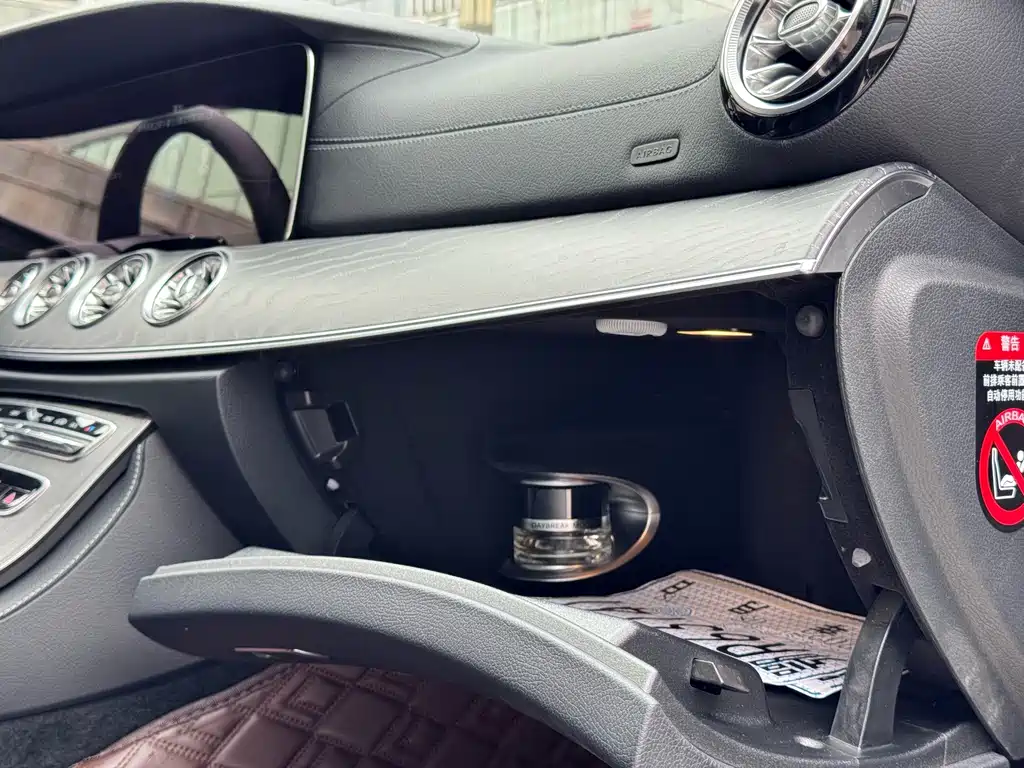 Mercedes-Benz CLS — фото 15
