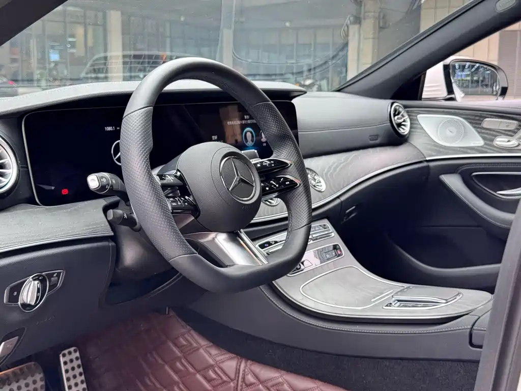 Mercedes-Benz CLS — фото 9