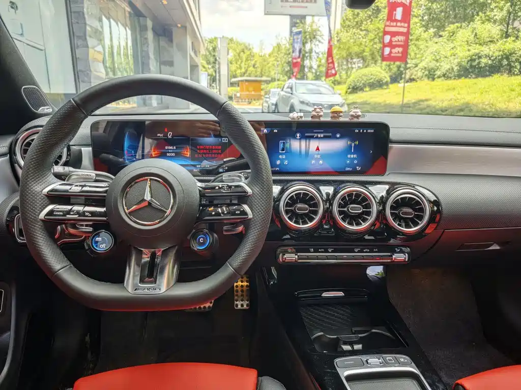 Mercedes-Benz CLA AMG — фото 6