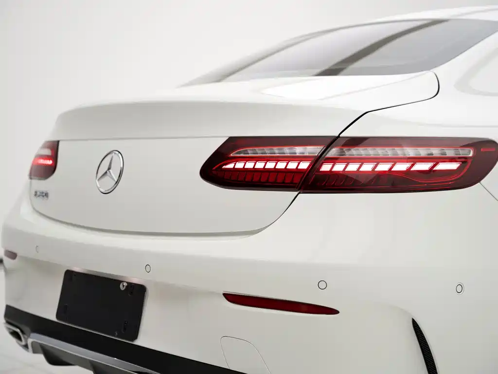 Mercedes-Benz E-Class (Import) — фото 20