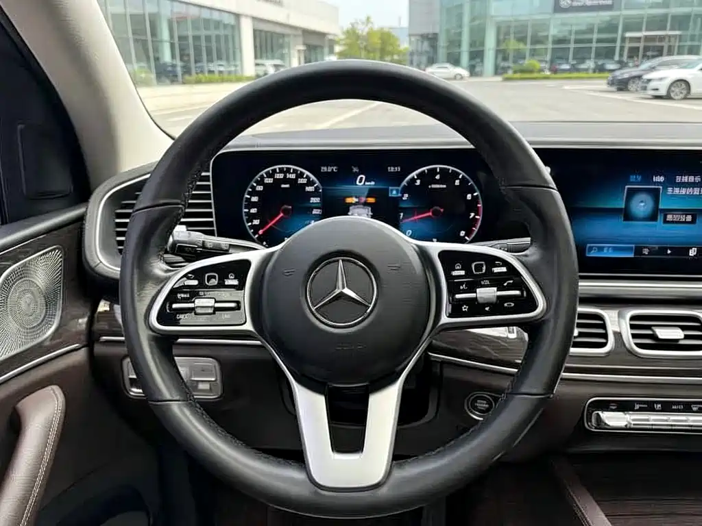 Mercedes-Benz GLE (Import) — фото 9