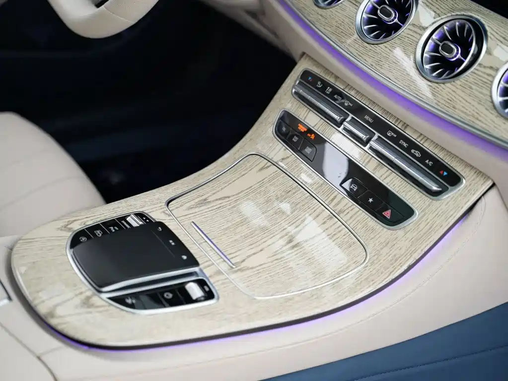 Mercedes-Benz E-Class (Import) — фото 4