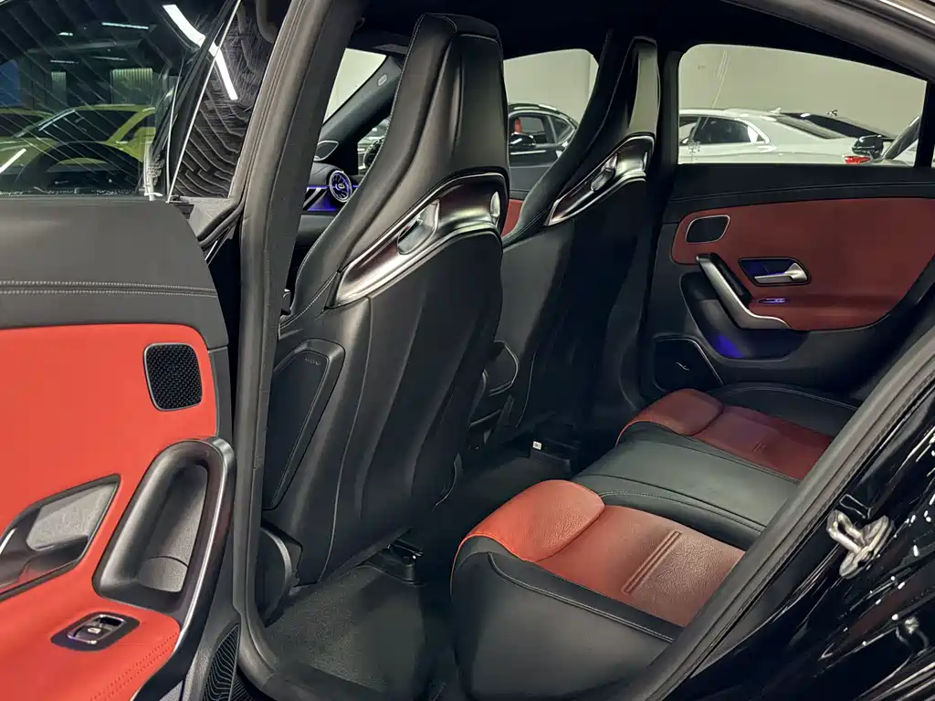 Mercedes-Benz CLA AMG — фото 5