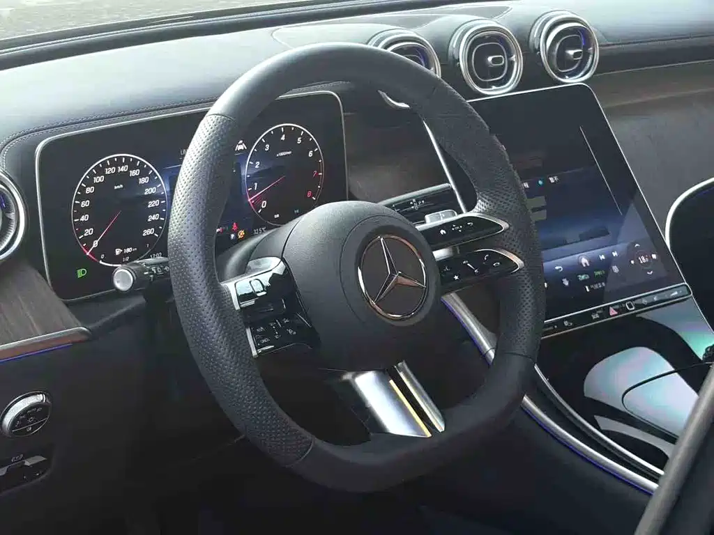 Mercedes-Benz GLC — фото 6